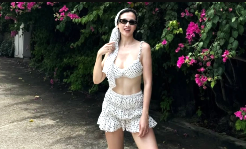 Sắc vóc tuổi tứ tuần của siêu mẫu Anh Thư