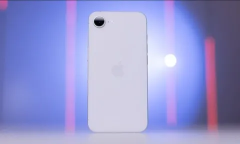 Apple tính nước cờ mới với iPhone 17e