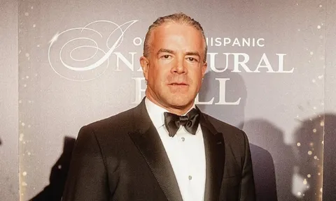 Chủ tịch Miss Universe vướng cáo buộc làm 'trùm buôn lậu'