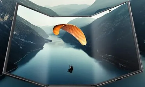 Galaxy Z TriFold ra mắt: Màn hình 10 inch ‘điên rồ’ và pin ‘cực khủng’