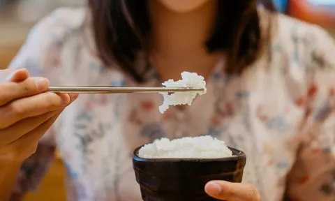 Ăn Eat Clean để giảm cân có phải nói 'không' với cơm?