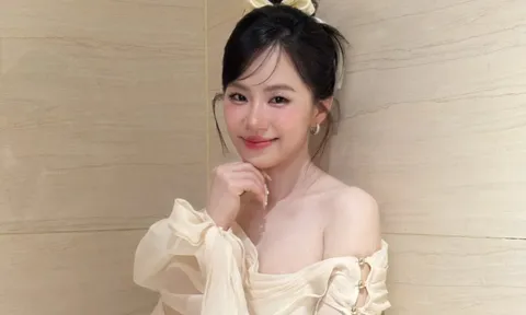 Ca sĩ Lương Bích Hữu tốt nghiệp đại học ở tuổi 41