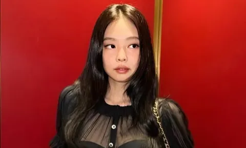 Jennie (BLACKPINK) trong loạt ảnh quay về quá khứ đang gây 'dậy sóng'