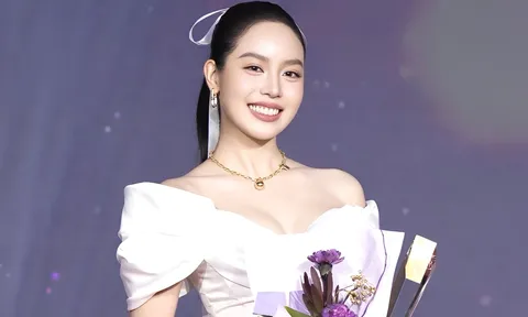 Thanh Thủy khoe sắc với trang sức hơn 600 triệu đồng