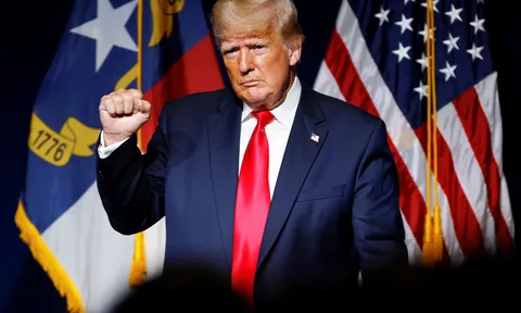 Ông Trump yêu cầu Trung Quốc bồi thường 10.000 tỉ USD cho thế giới vì Covid-19