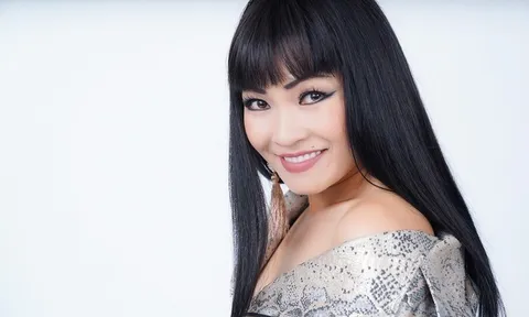 Phương Thanh hát tặng các y bác sĩ tại khu xét nghiệm Covid-19