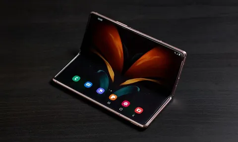 Galaxy Z Fold2 giảm giá chục triệu đồng