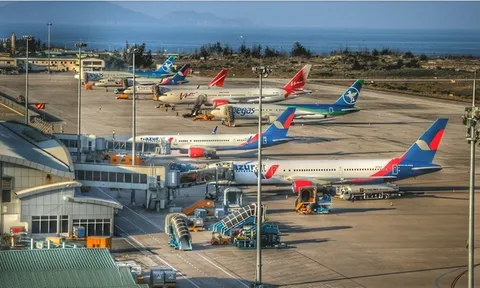 Gần 35 hãng hàng không muốn bay tới Phuket