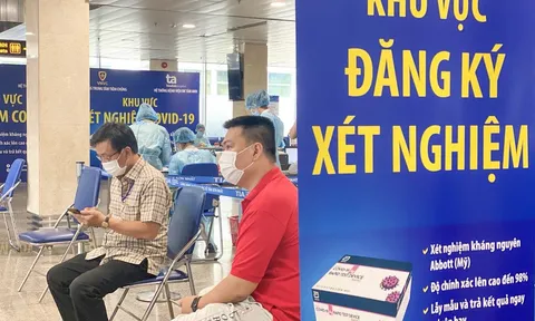 Xét nghiệm Covid-19 dịch vụ tại sân bay Tân Sơn Nhất
