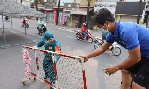 Dỡ bỏ hơn 300 chốt giám sát nội thành TP.HCM
