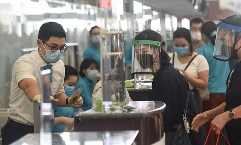 Đường bay TP.HCM - Hà Nội bị gián đoạn