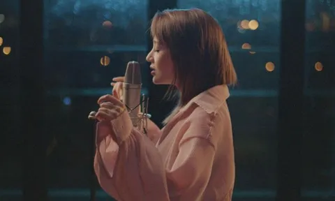 Bảo Anh giãn cách tại nhà với 'Moodshow' khiến khán giả thỏa 'cơn khát' âm nhạc