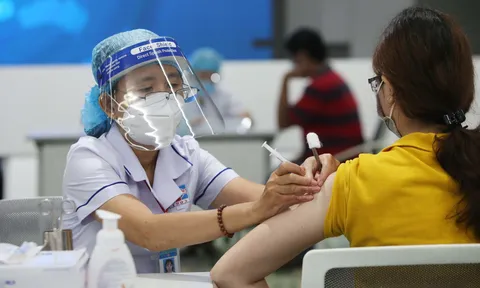 Bộ Y tế cấm nhận bồi dưỡng khi tiêm vaccine Covid-19
