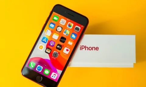 iPhone màn hình nhỏ là vũ khí bí mật của Apple