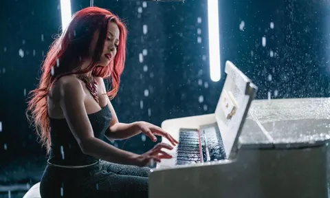 BEE Uyên Phương ra mắt MV tại Mỹ